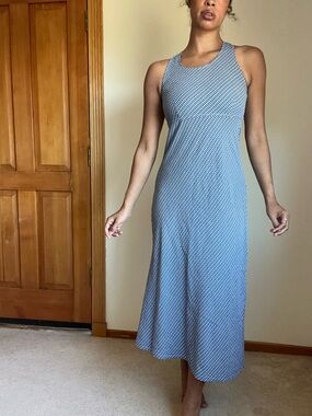 Sleeveless Blue Patterned Midi Dress